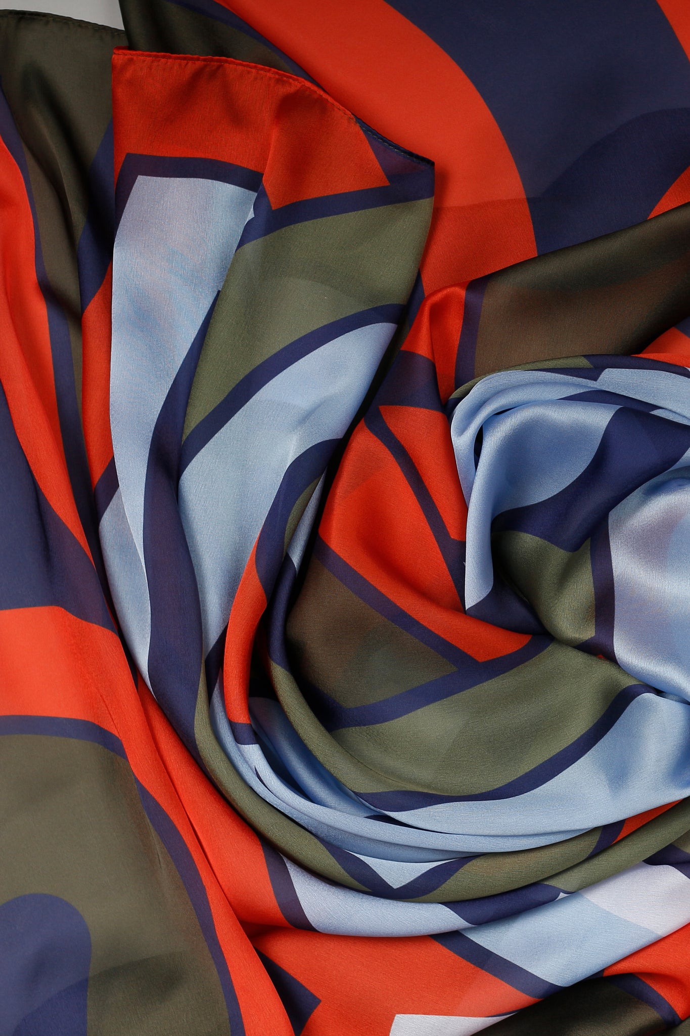 TEMBE SCARF LARGE 135 x 135 cm