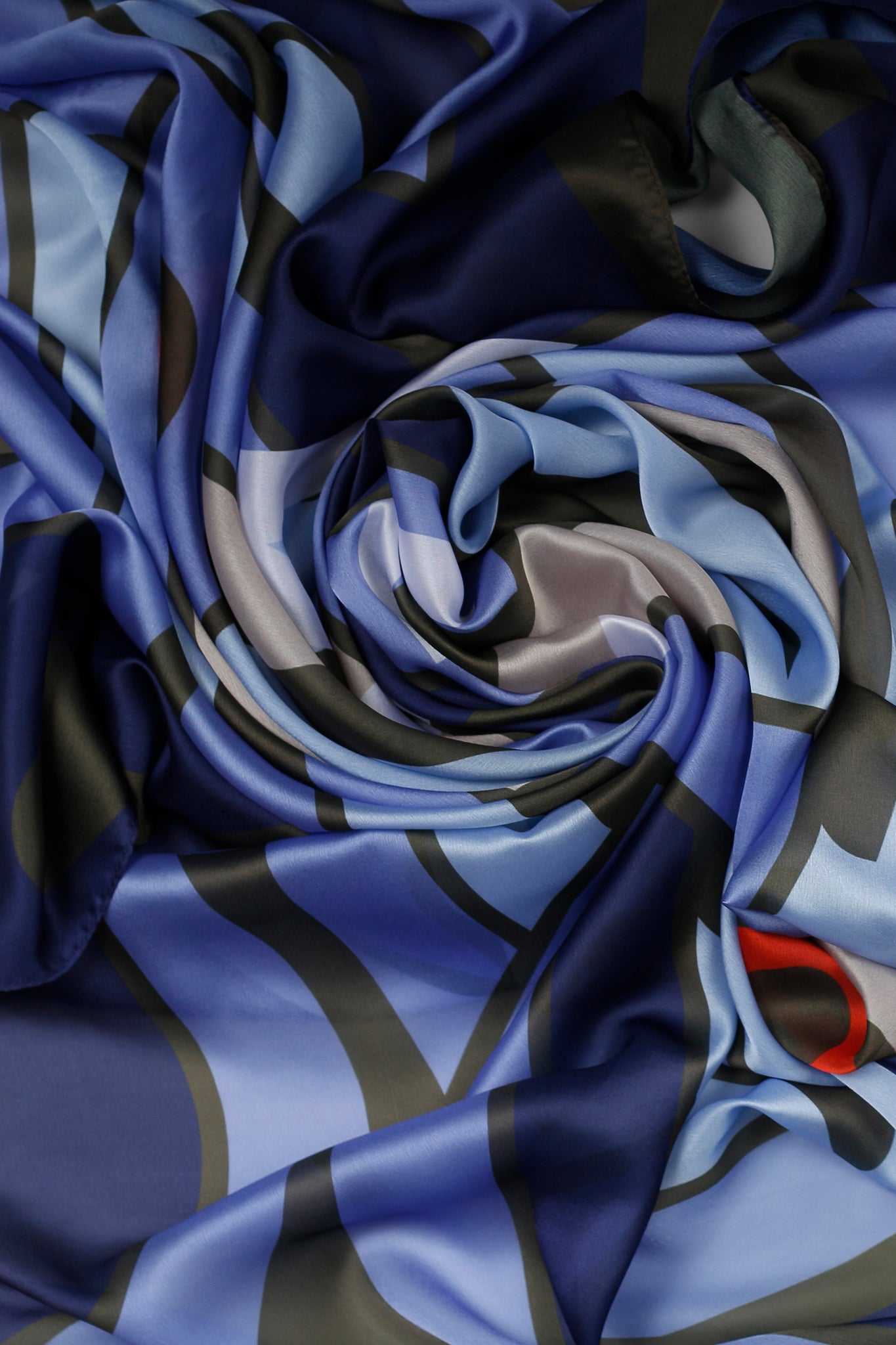 TEMBE SCARF LARGE 135 x 135 cm